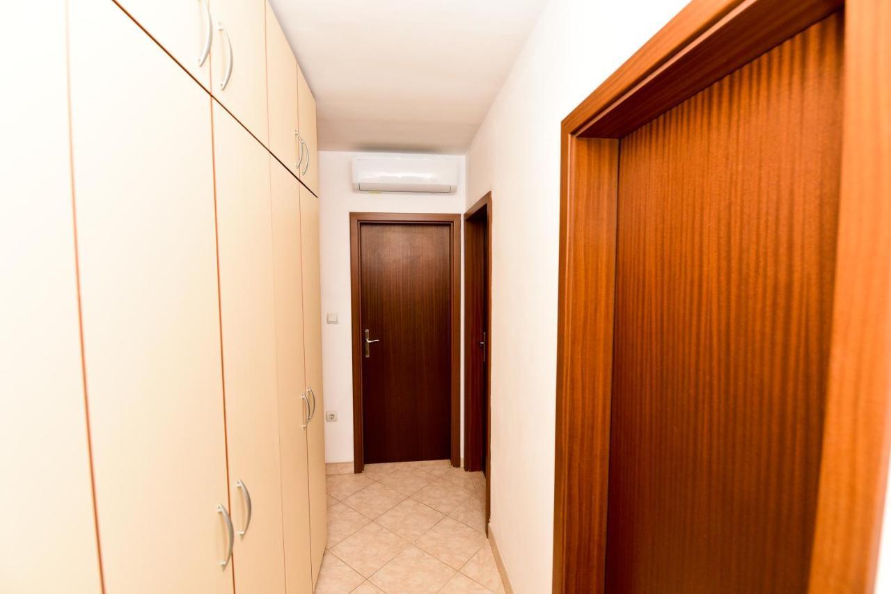 Apartment Nelly- Self Check-In Zadar Exterior foto